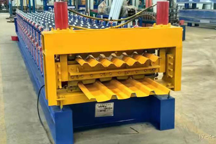 Corrugated Roof Sheet Roll Forming Machine for Tile Making